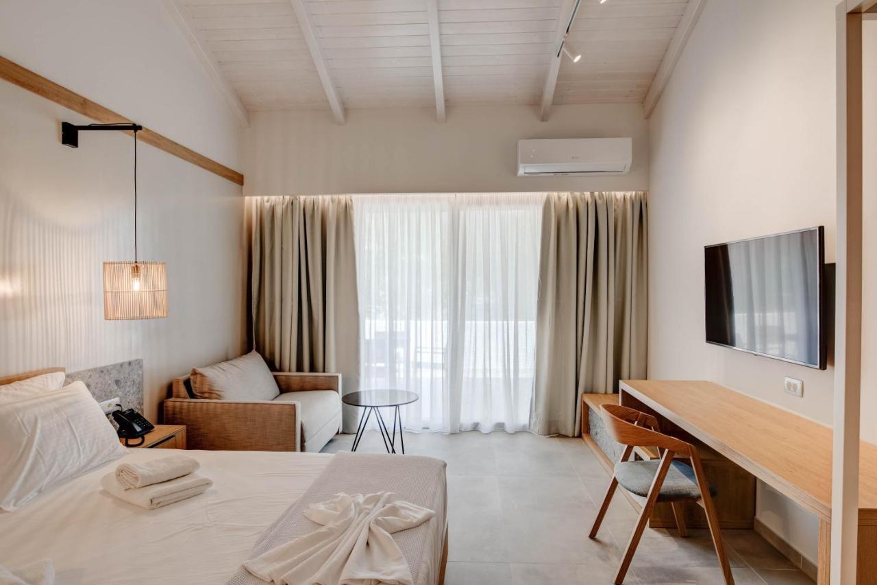 Alboro Seaside Suites Parga Exterior photo