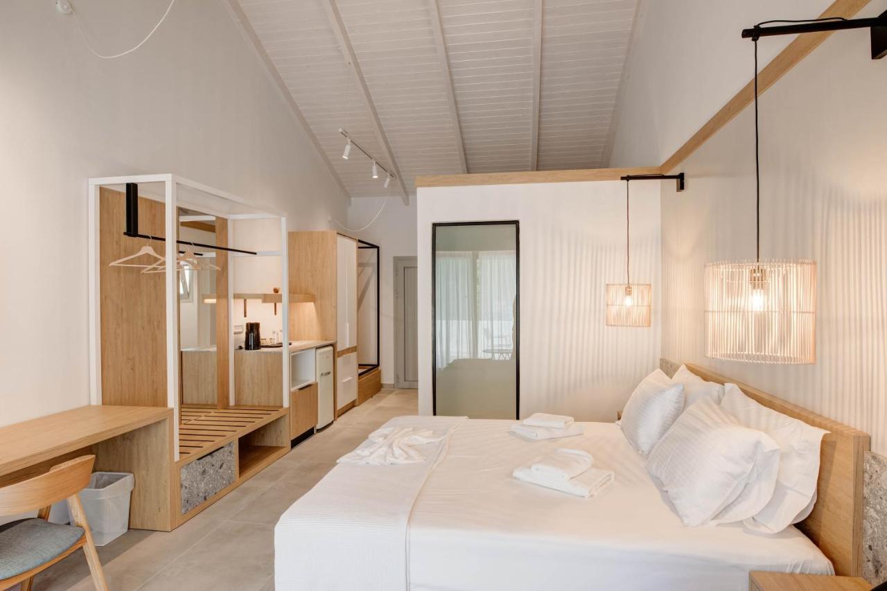 Alboro Seaside Suites Parga Exterior photo